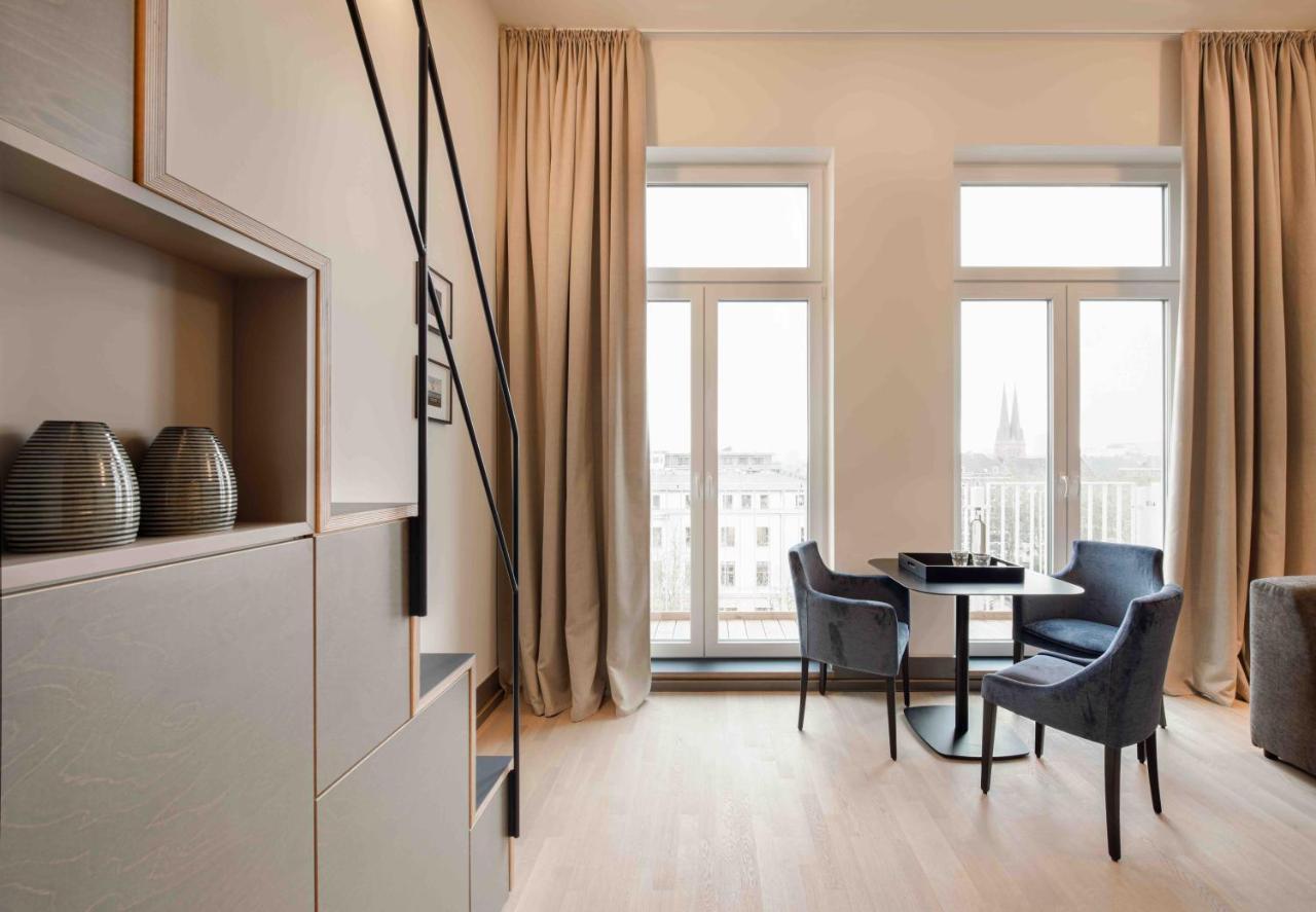 Oberdeck Studio Apartments - Adults Only Hambourg Extérieur photo A suite at the Hotel
